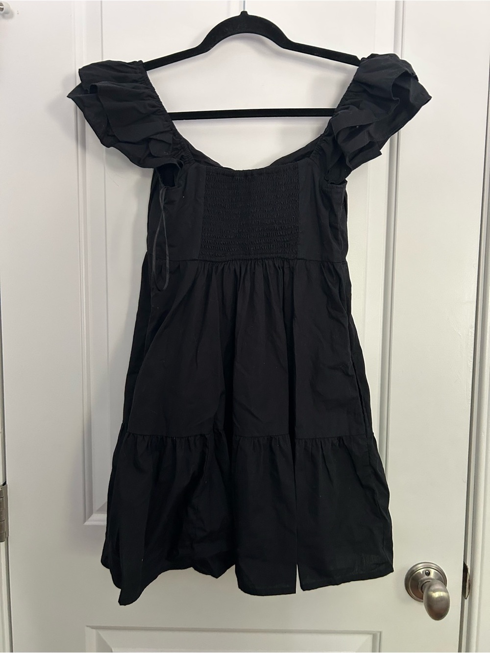 Abercrombie Black Flutter Sleeve Tiered Babydoll Mini Dress - Picture 5 of 6